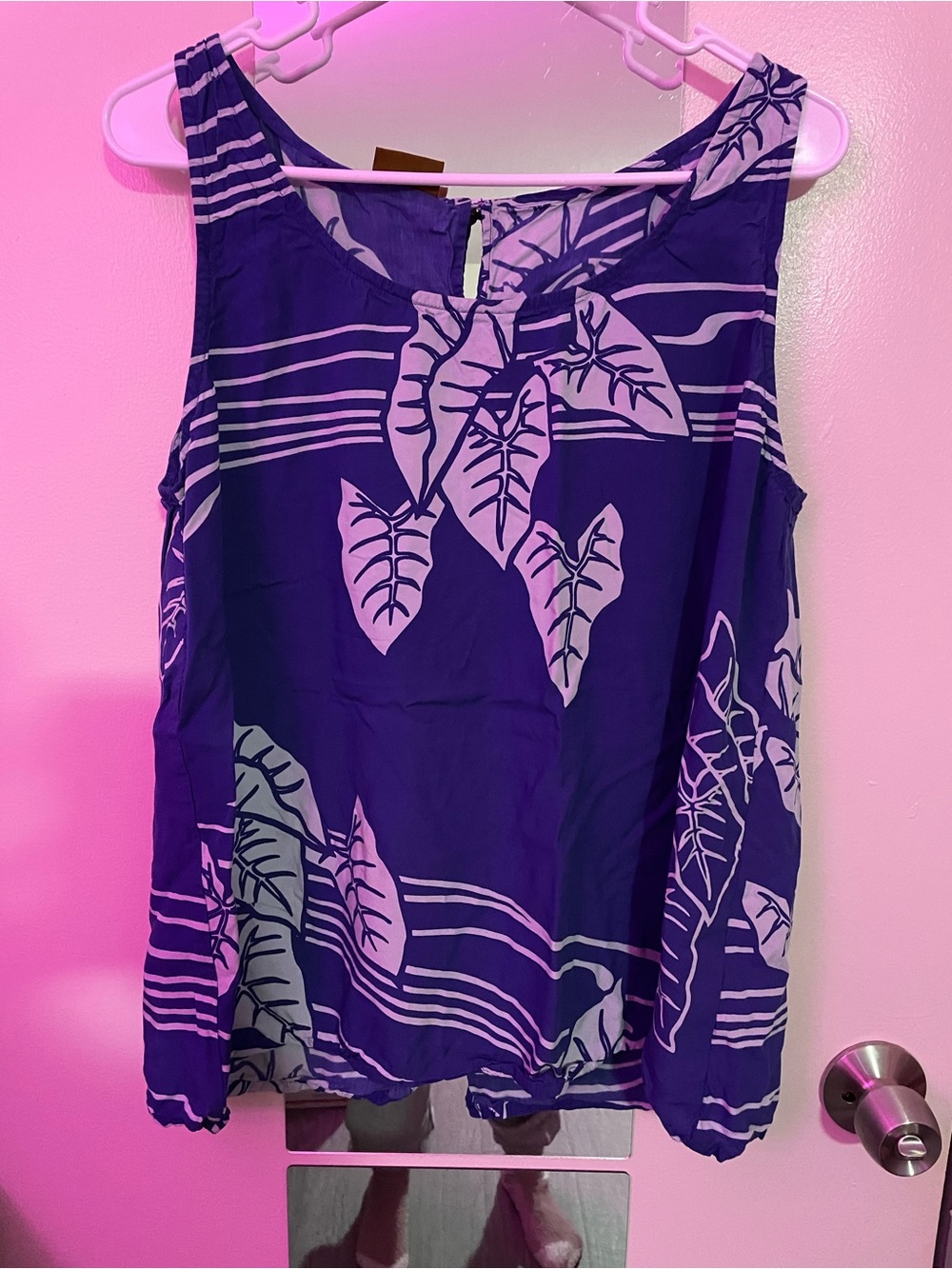 American Eagle women’s shorts size 10 L tank/like new faux suede poncho w/fringe - Picture 5 of 11
